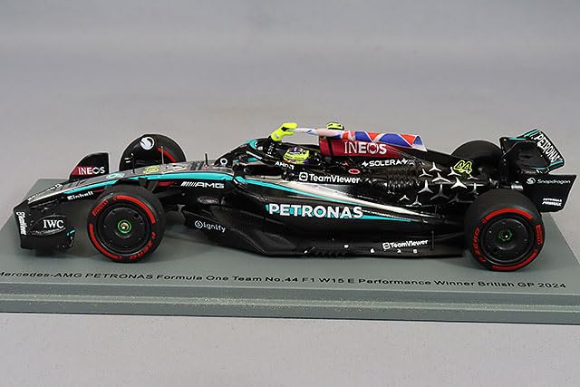 Spark 1/43 Mercedes AMG Petronas F1 Team F1 W15 E Performance 2024